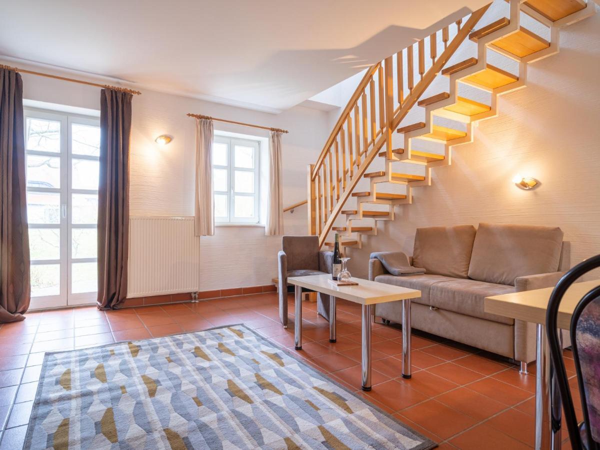 Feriendorf Rugana - Budget Appartement Mit 2 Schlafzimmern Und Terrasse A26 Dranske Exterior photo